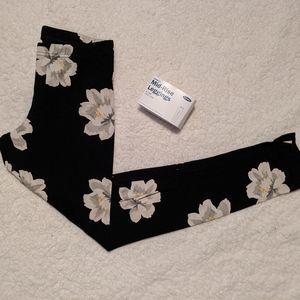 NWOT Floral Mid Rise Leggings
